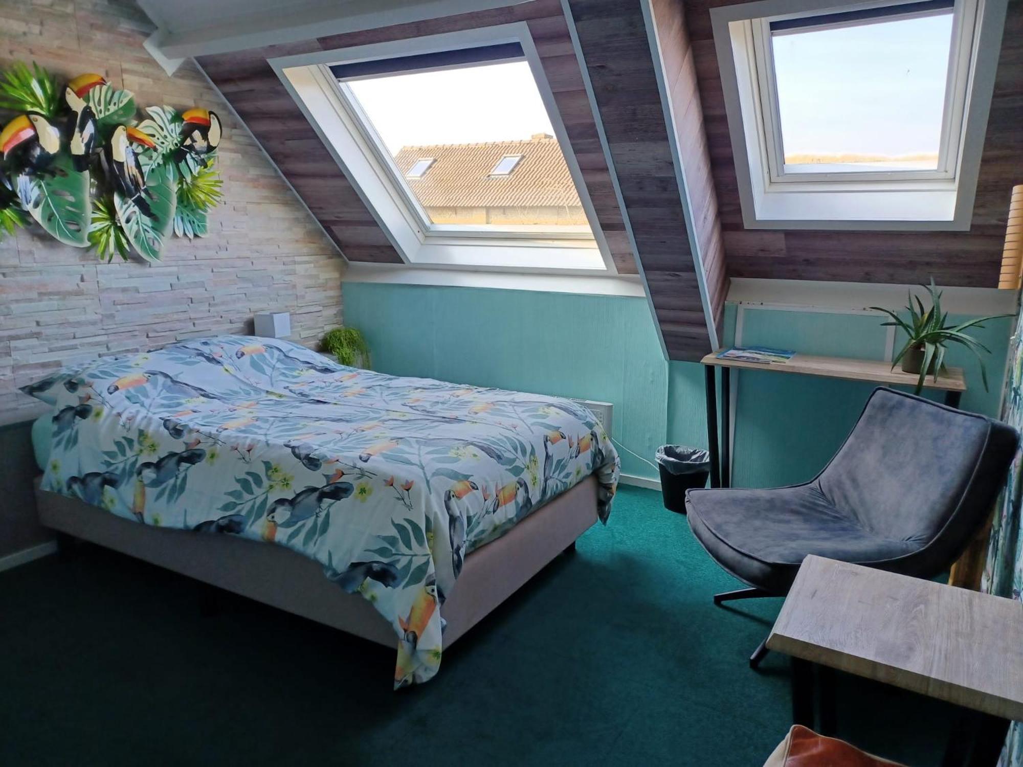 Hotel Dichtbijzee Oosterend  Bagian luar foto